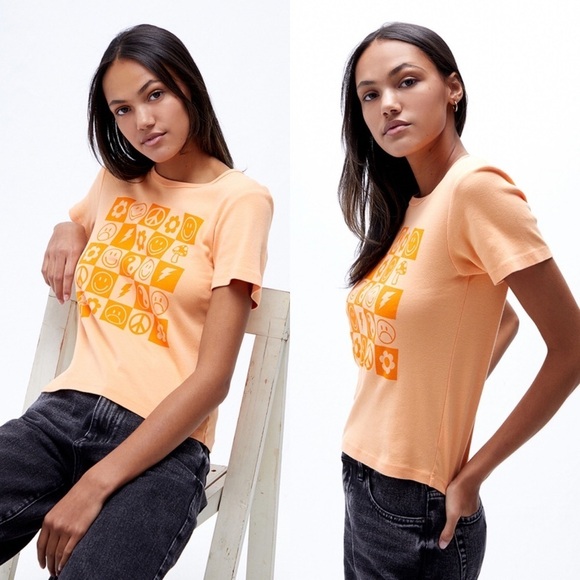 PacSun Orange Checker Symbol Grid Tee - Picture 3 of 9